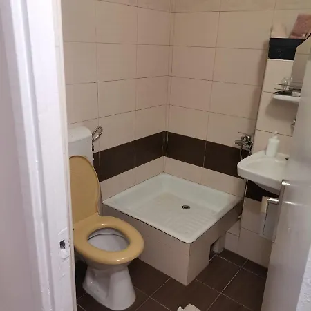Appartement Garsoniera Braicu à Cluj-Napoca Extérieur photo